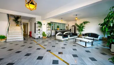 Aquarius Beach Eco Hotel