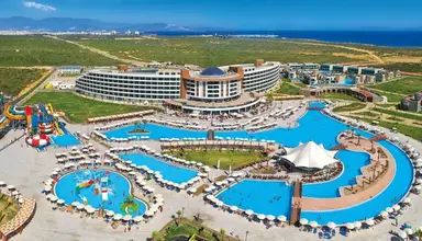 Aquasis Deluxe Resort & Spa