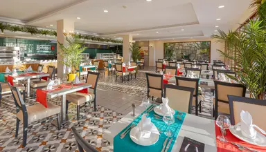 Aquasis Deluxe Resort & Spa