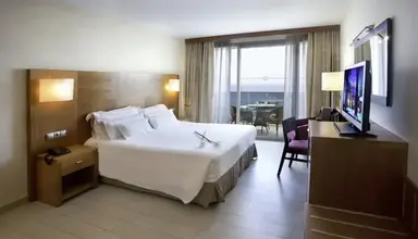 AR Diamante Beach