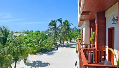 Araamu Holidays & Spa