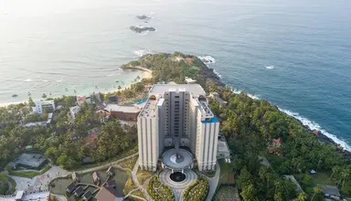 Araliya Beach Resort Spa