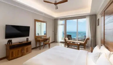 Araliya Beach Resort Spa