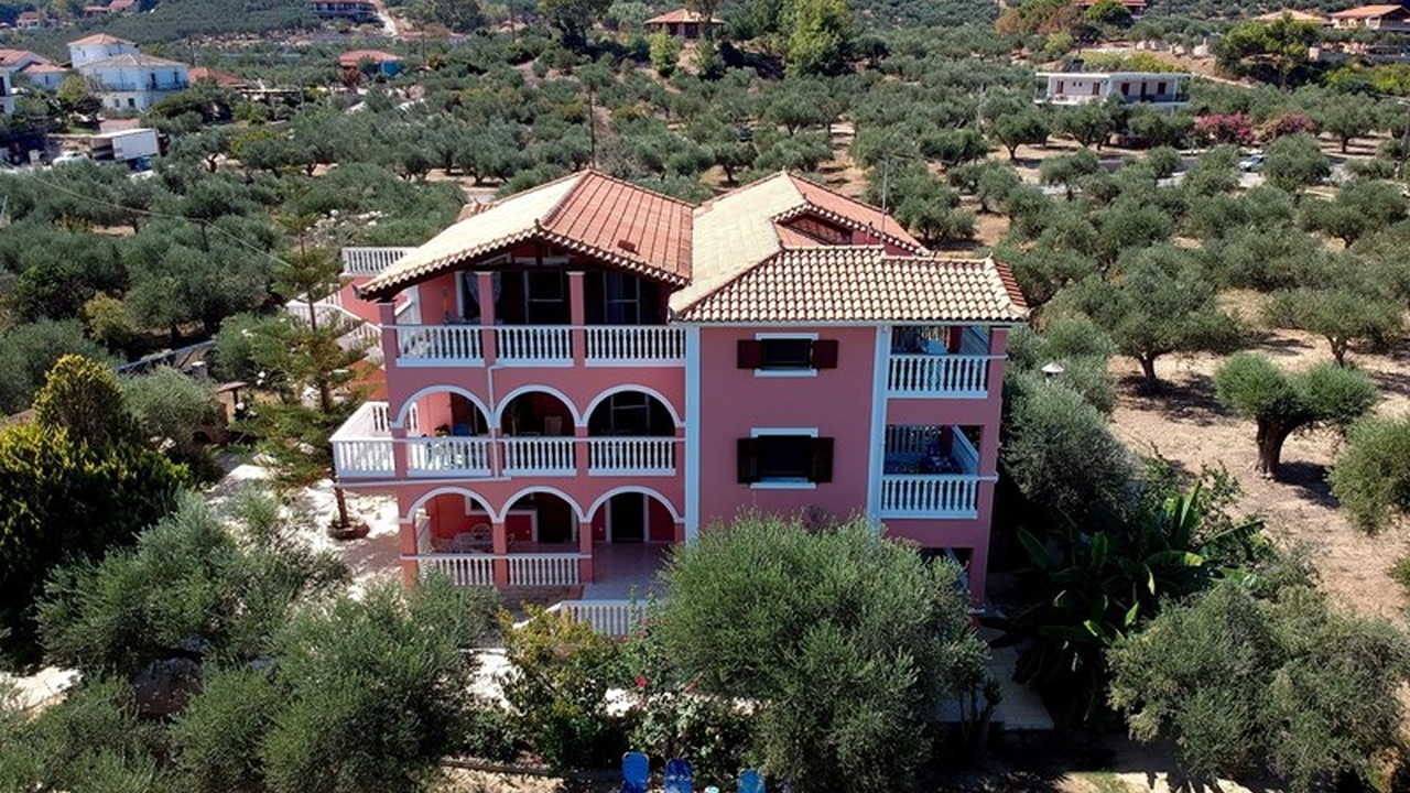 Arazzo Apartments