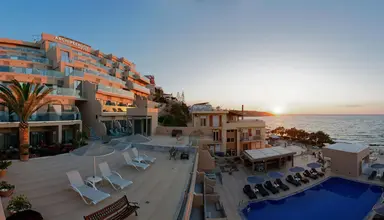 Archipelagos Residence