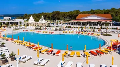 ARENA GRAND KAZELA CAMPSITE - Camping Homes