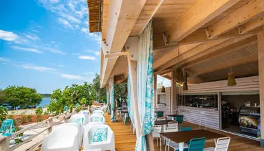 Arena One 99 Glamping