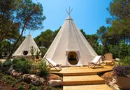 Arena One 99 Glamping