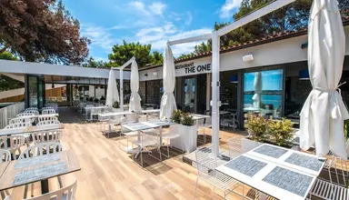 Arena One 99 Glamping