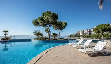 Aria Claros Beach and Spa Resort