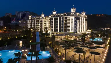 Aria Resort & Spa