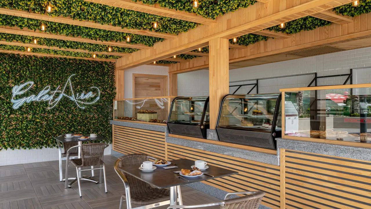 Aria Resort & Spa