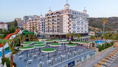 Aria Resort & Spa