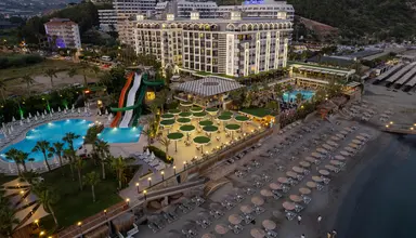 Aria Resort & Spa