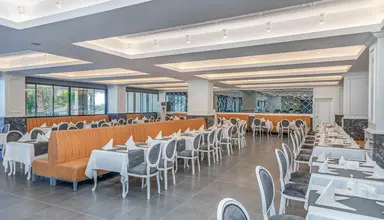 Aria Resort & Spa