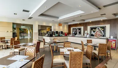 Aristoteles Holiday Resort & Spa
