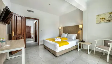 Aristoteles Holiday Resort & Spa