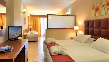 Ariti Grand
