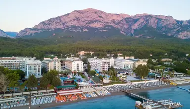Armas Beach