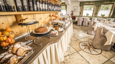 Arnika (Pozza di Fassa)