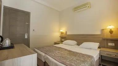 Arsi Enfi City Beach