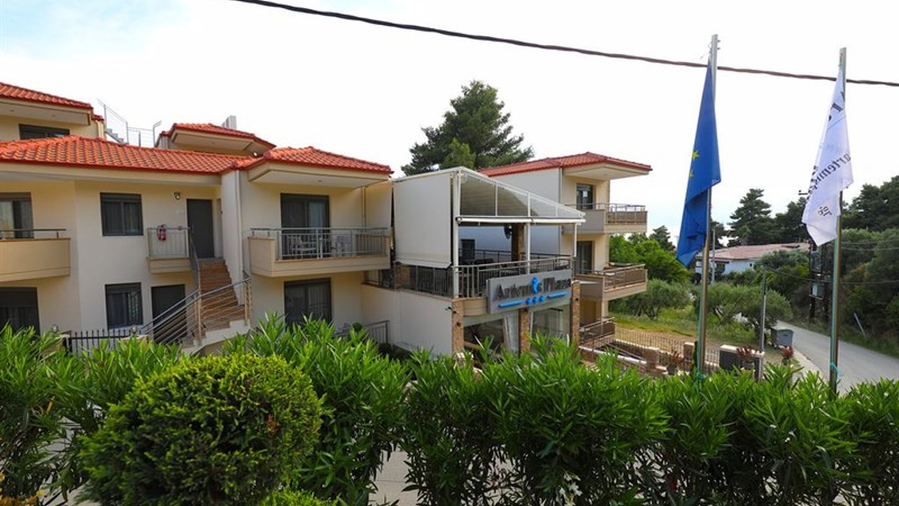 Artemis Plaza