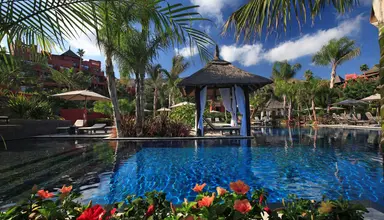 Asia Gardens Thai Spa a Royal Hideaway