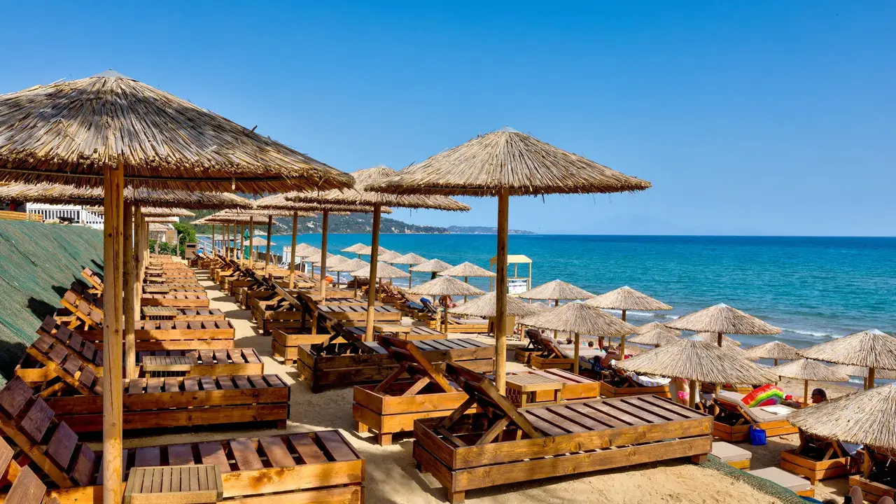 Aspro Krino Dunes
