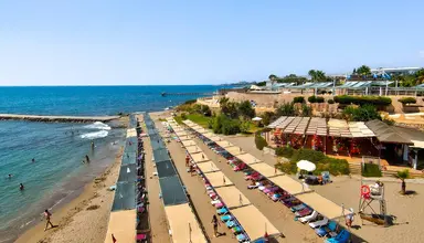 Asrin Beach