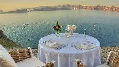 Astarte Suites