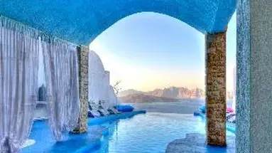 Astarte Suites