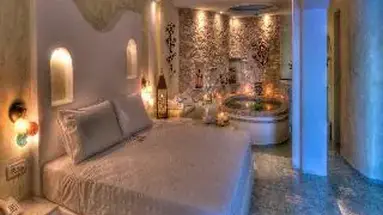 Astarte Suites