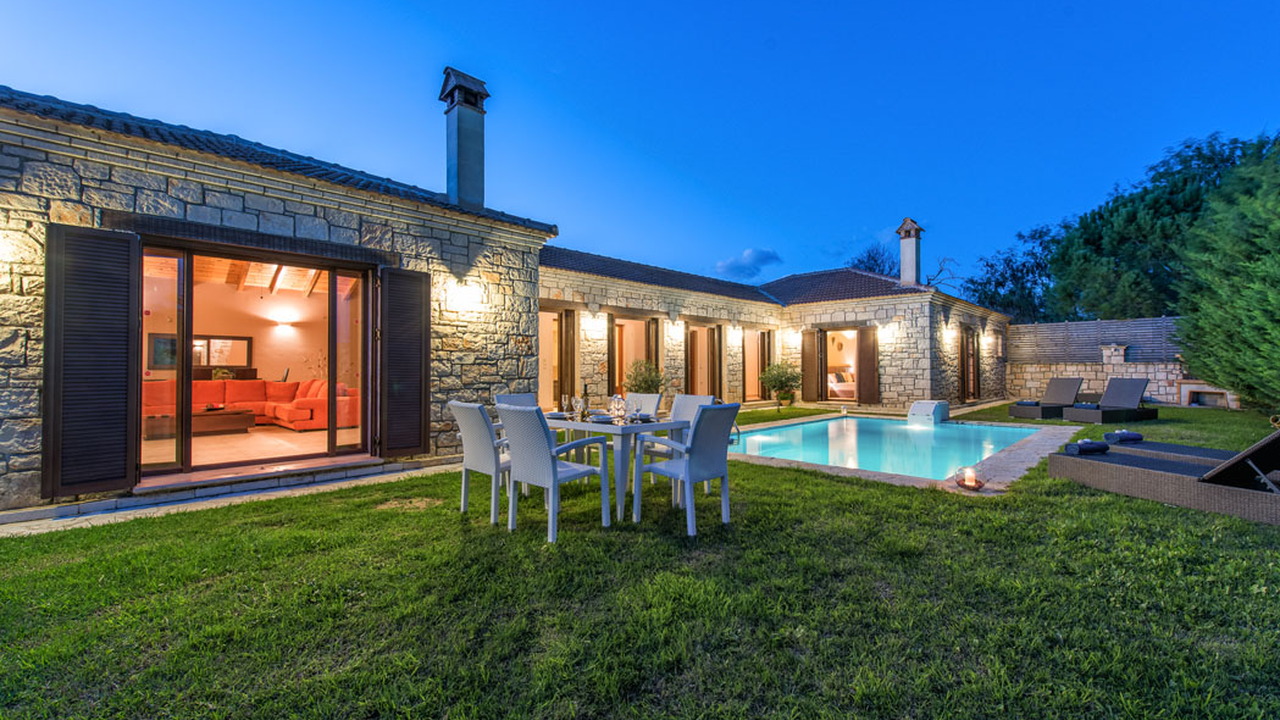 Astarte Villas