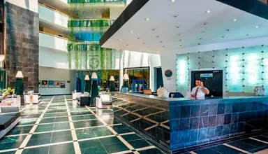 Aston Panorama