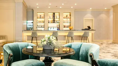 Astoria Grand