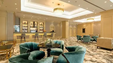 Astoria Grand