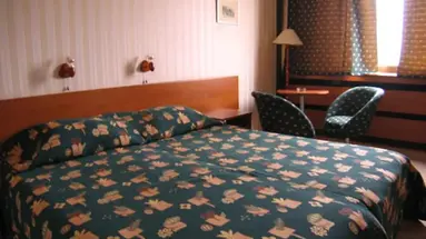 Astoria Grand