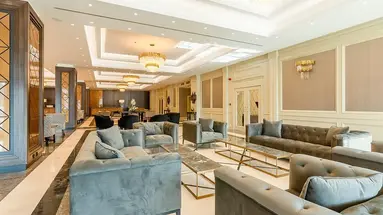 Astoria Grand