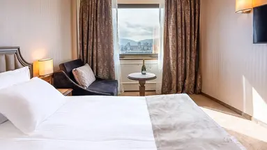 Astoria Grand