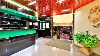 Astoria, Sure Hotel Collection by Best Western