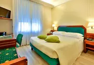 Astoria, Sure Hotel Collection by Best Western