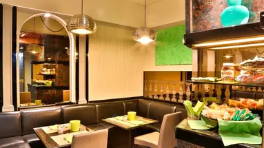 Astoria, Sure Hotel Collection by Best Western