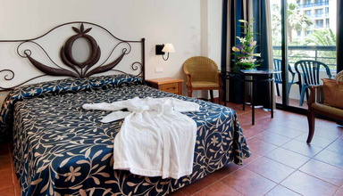Asur Islantilla Suites & Spa