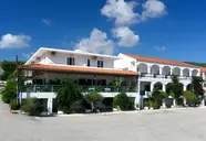 Athina (Karavomilos Sami)