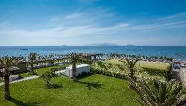 Atlantica Beach Resort