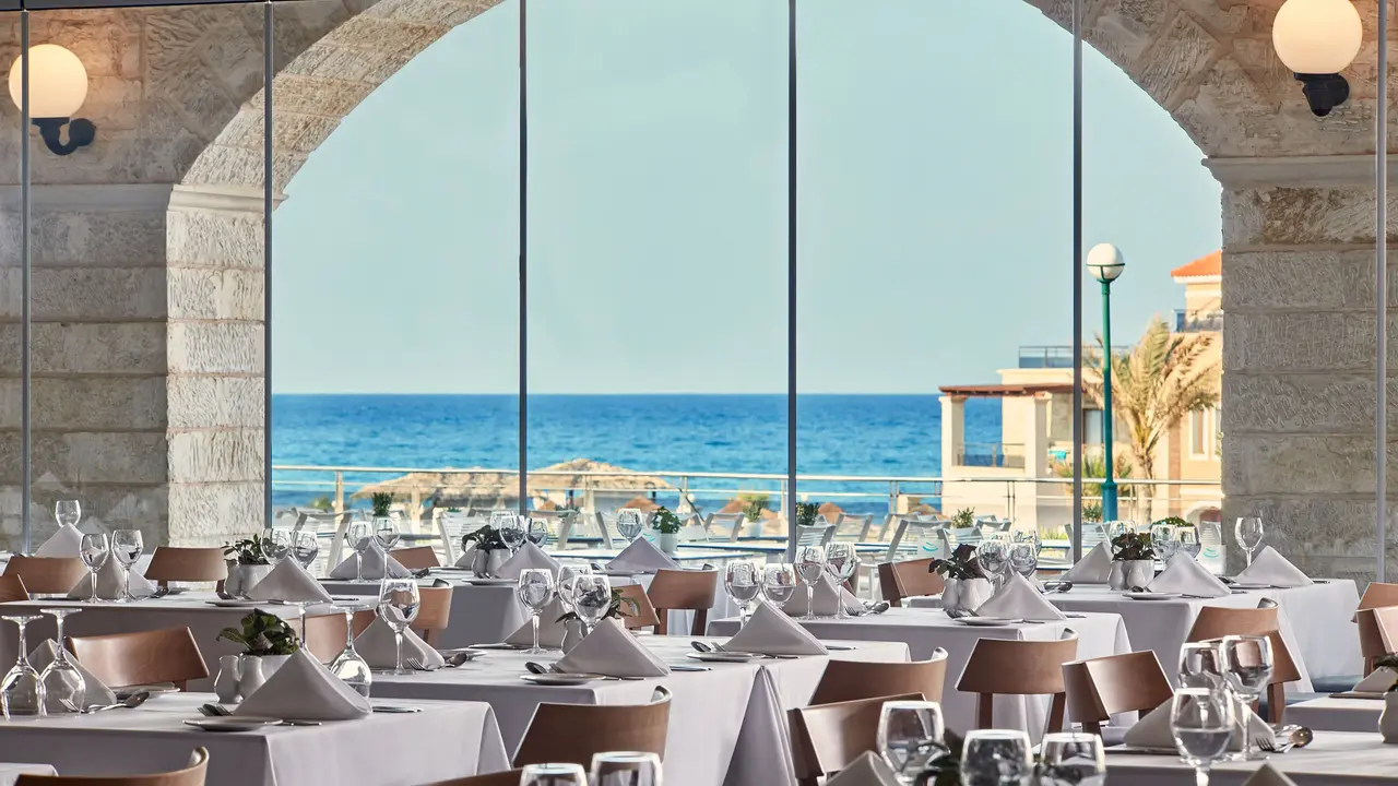 Atlantica Caldera Palace Resort & Spa
