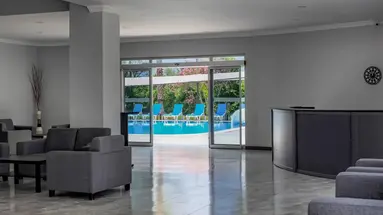 Aura Resort