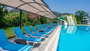 Aura Resort