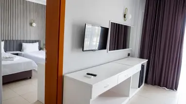 Aura Resort