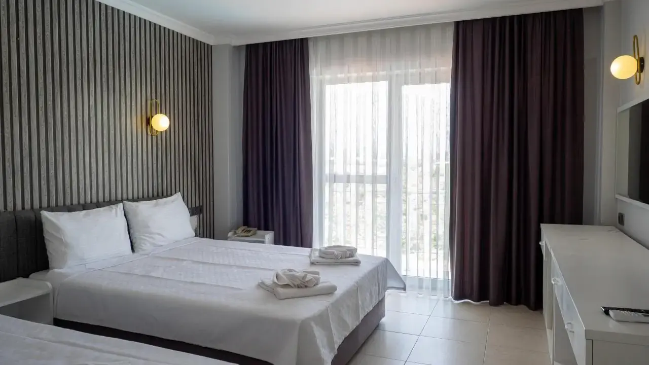 Aura Resort